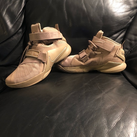 lebron soldier 9 desert camo